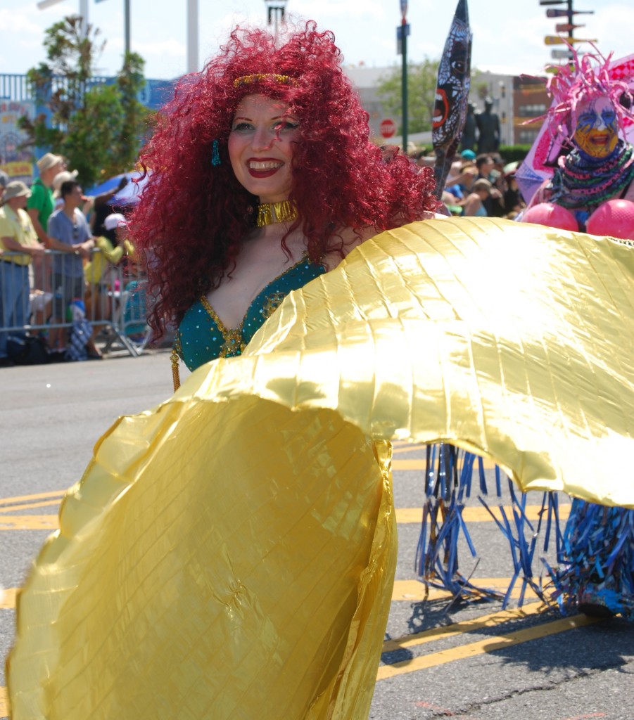 gold-green-mermaid-parade