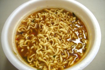 nong-shim-bowl-noodle-soup-hot-spicy