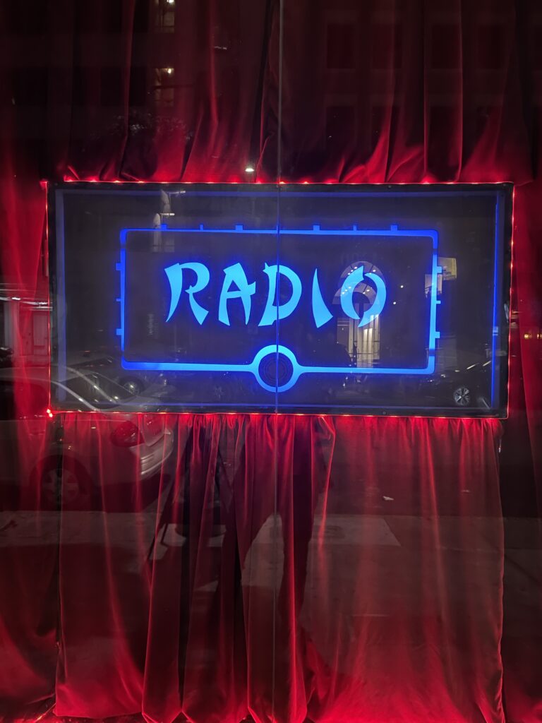Radio Bar sign in Oakland 